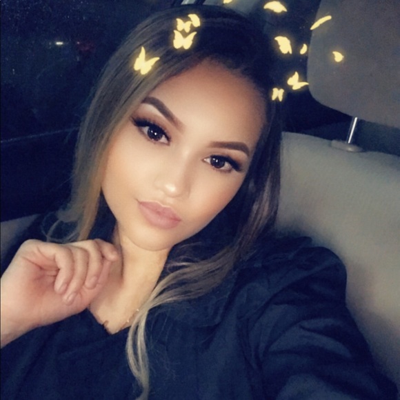 Meet your Posher, Alexandra - Picture 1 of 1